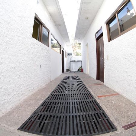 Hostal Perla Mazatlan Exterior photo